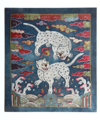 자수 쌍호흉배(刺繡 雙虎胸背)